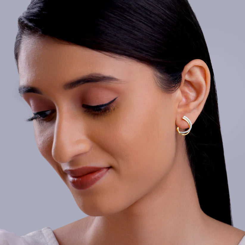 This Gold Pendant Has a Pear Drop Motif